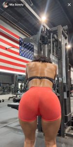 Mia33b7bd41f2dd784f88.md.jpg