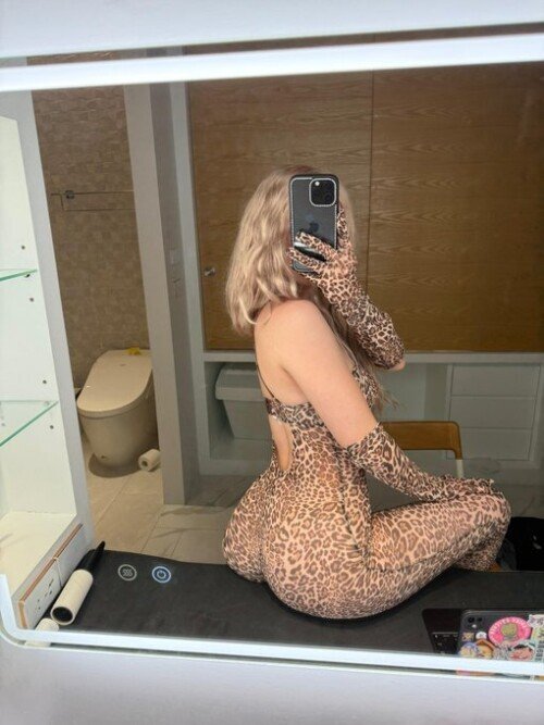 G6WYHNnboAAU8F9aff07c3b75381dd9.md.jpg